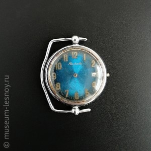 Часы механические наручные «Raketa» с календарём, редкая модель. Петродворцовый часовой завод, г. Ленинград, СССР, 1-я пол. 1990-х гг.